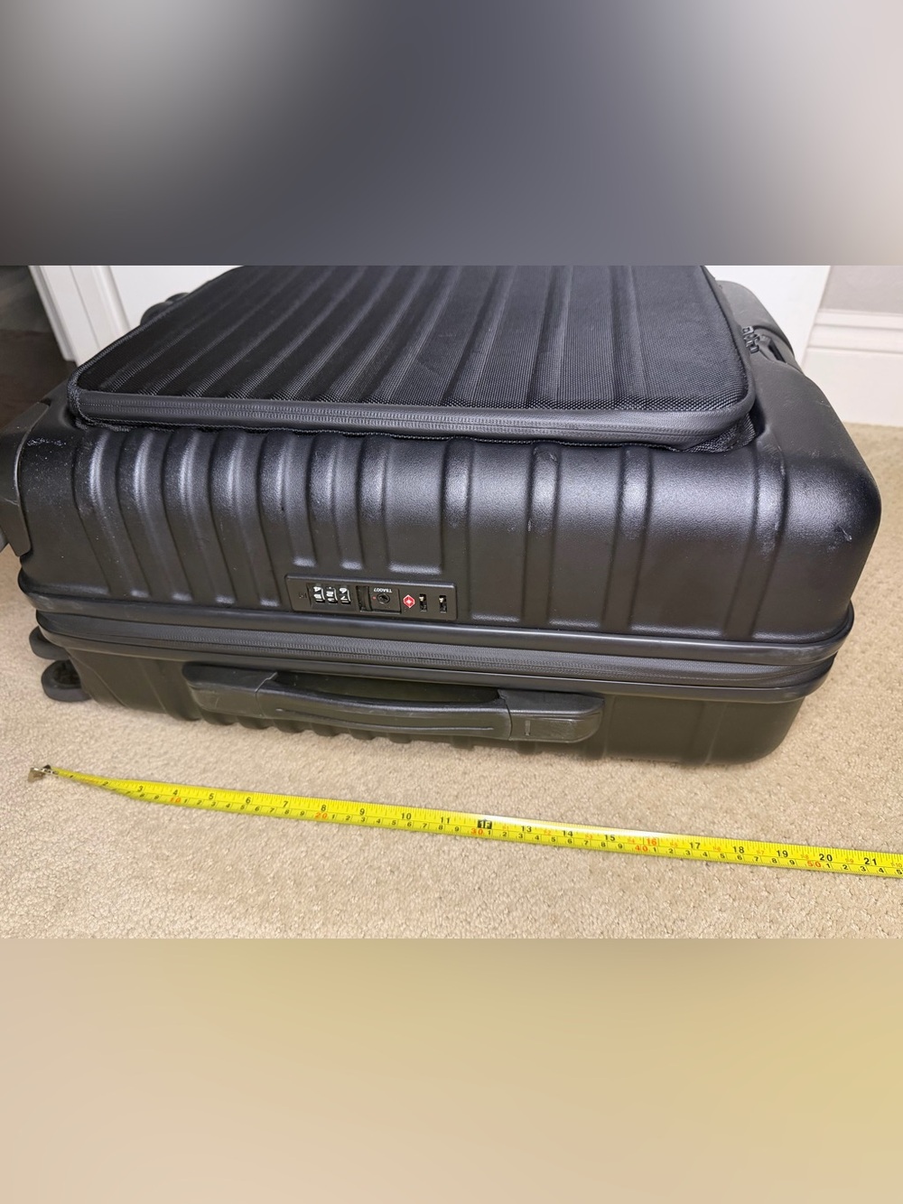 BEIS Black Small Carry-On Spinner Suitcase - Picture 15 of 15